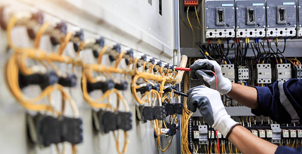 Professional Electrician technician working in Bothell West, WA
